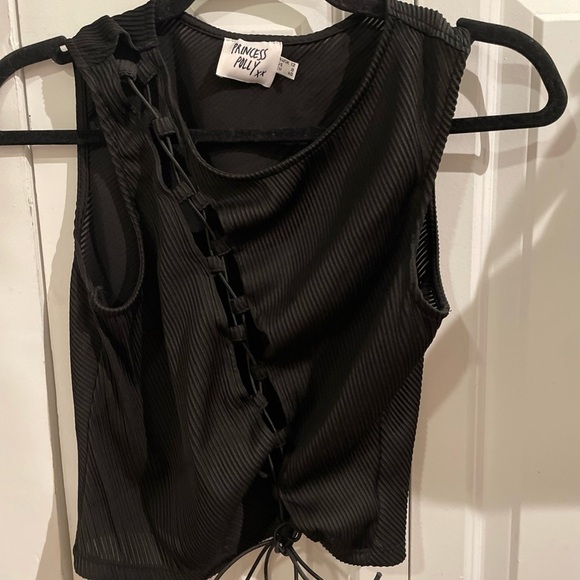 Princess Polly Black Textured Crop Top - Picture 1 of 5